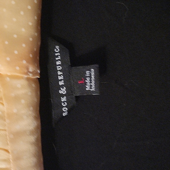 Gothic tee - Picture 2 of 3